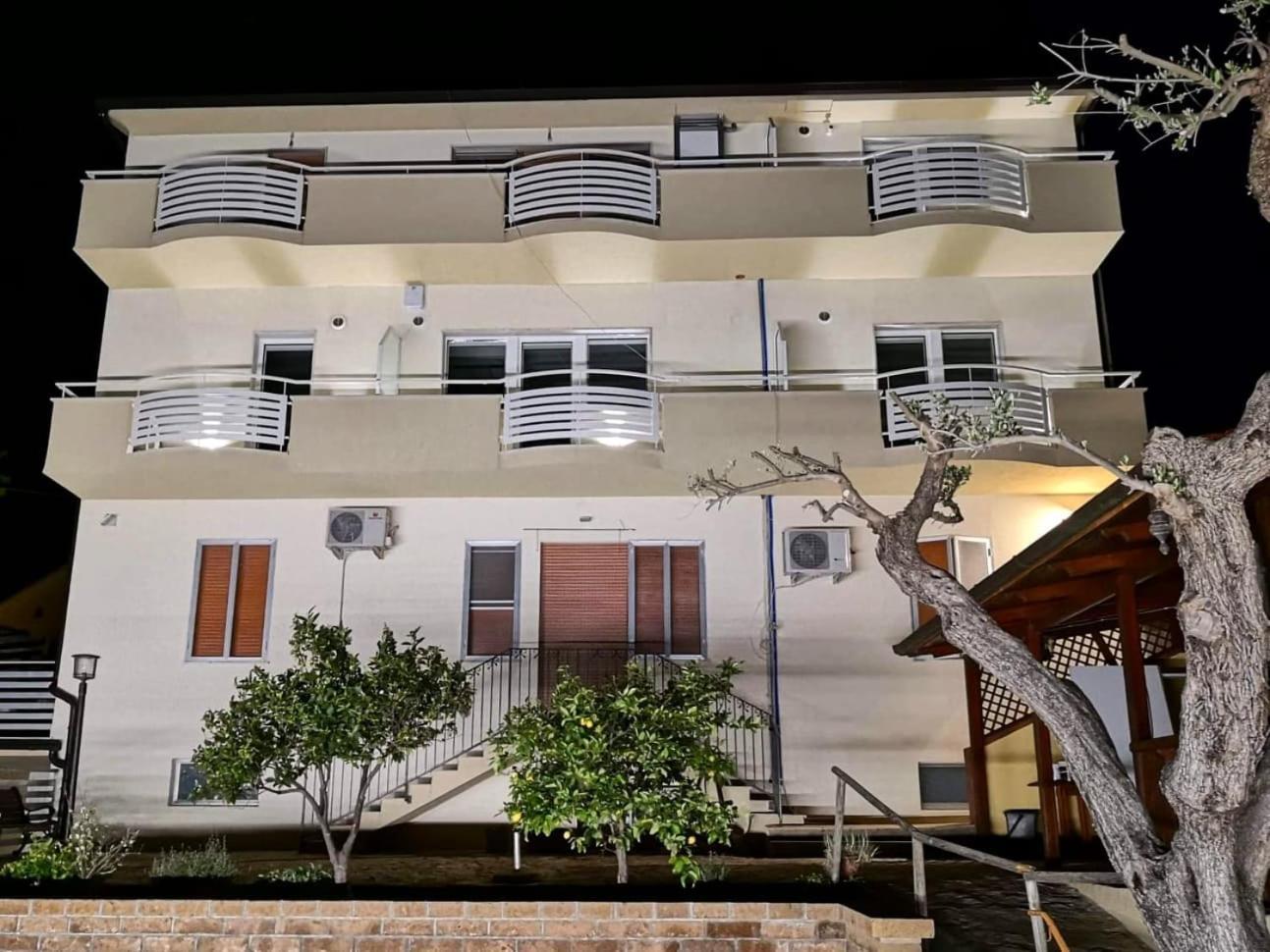 Dimora Effe - Eco B&B Термолі Екстер'єр фото